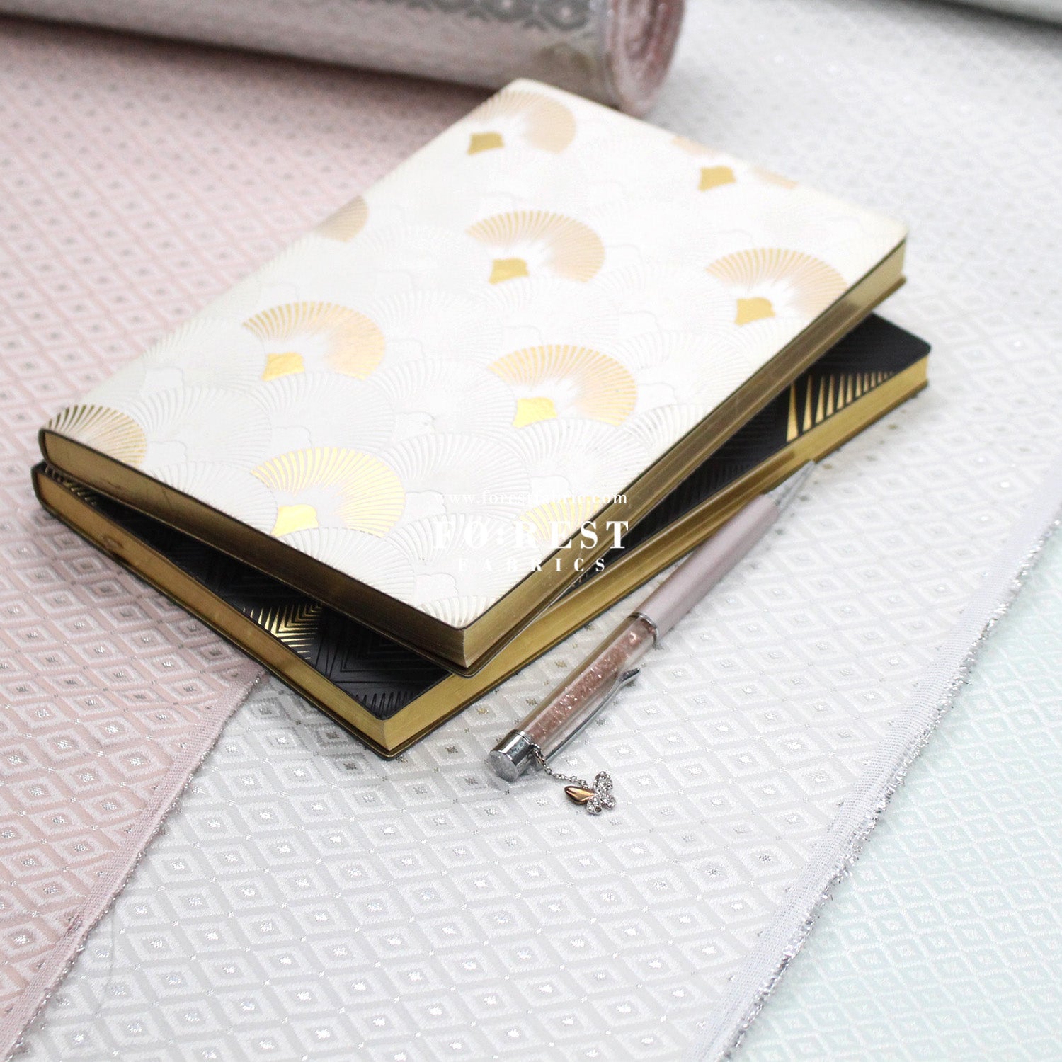 Gold Brocade - Rhombus shape fabric - FO:REST Fabric 布恩堂Liberty fabrictana lawnjapanese fabricykk zipper