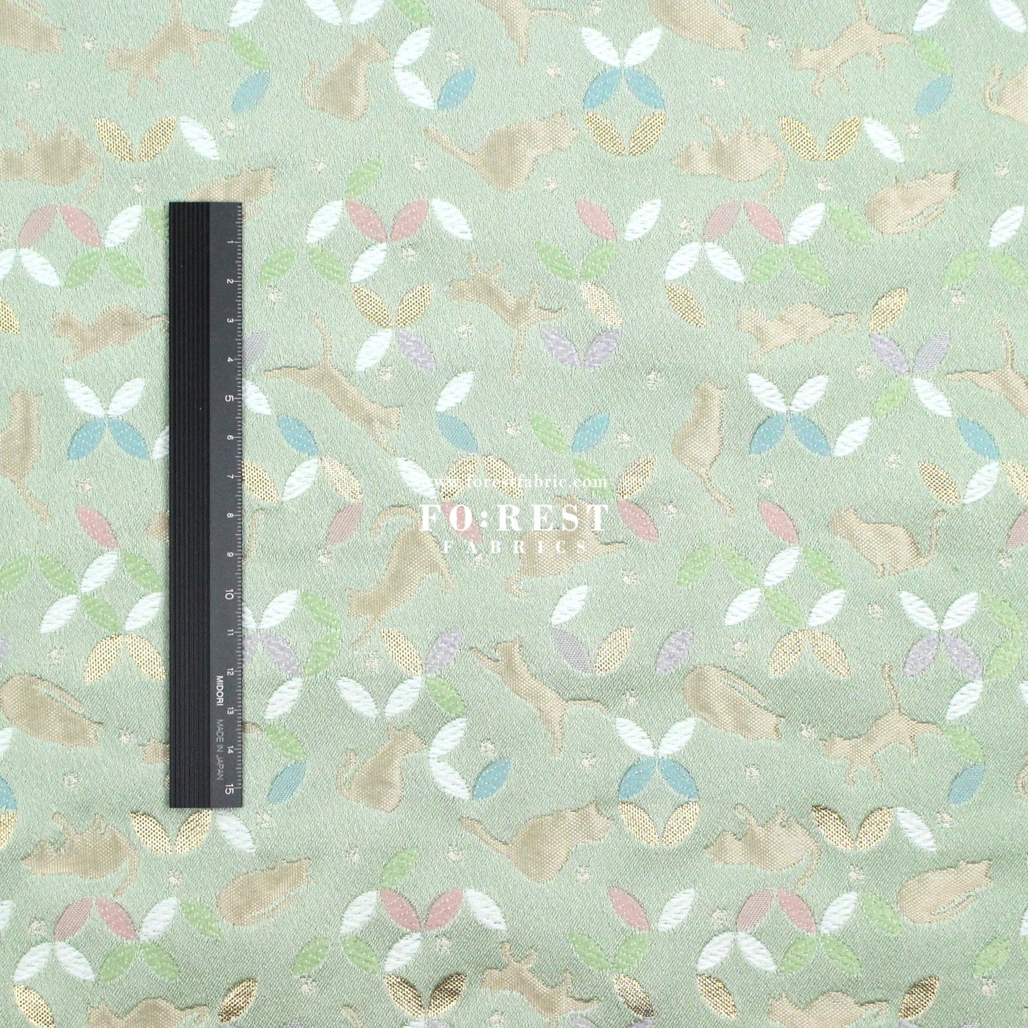 Gold Brocade - Shippo Cats fabric Light Green - FO:REST Fabric 布恩堂Liberty fabrictana lawnjapanese fabricykk zipper