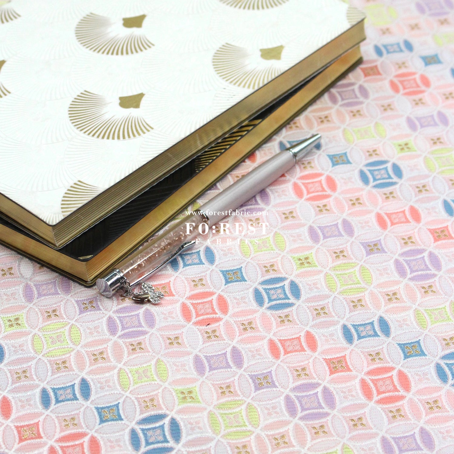 Gold Brocade - SHIPPO 七寶KINRAN fabric LightPink - FO:REST Fabric 布恩堂Liberty fabrictana lawnjapanese fabricykk zipper