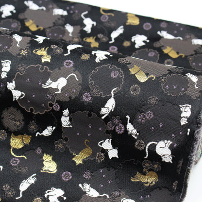 Gold Brocade - Snow Cats fabric Black - FO:REST Fabric 布恩堂Liberty fabrictana lawnjapanese fabricykk zipper