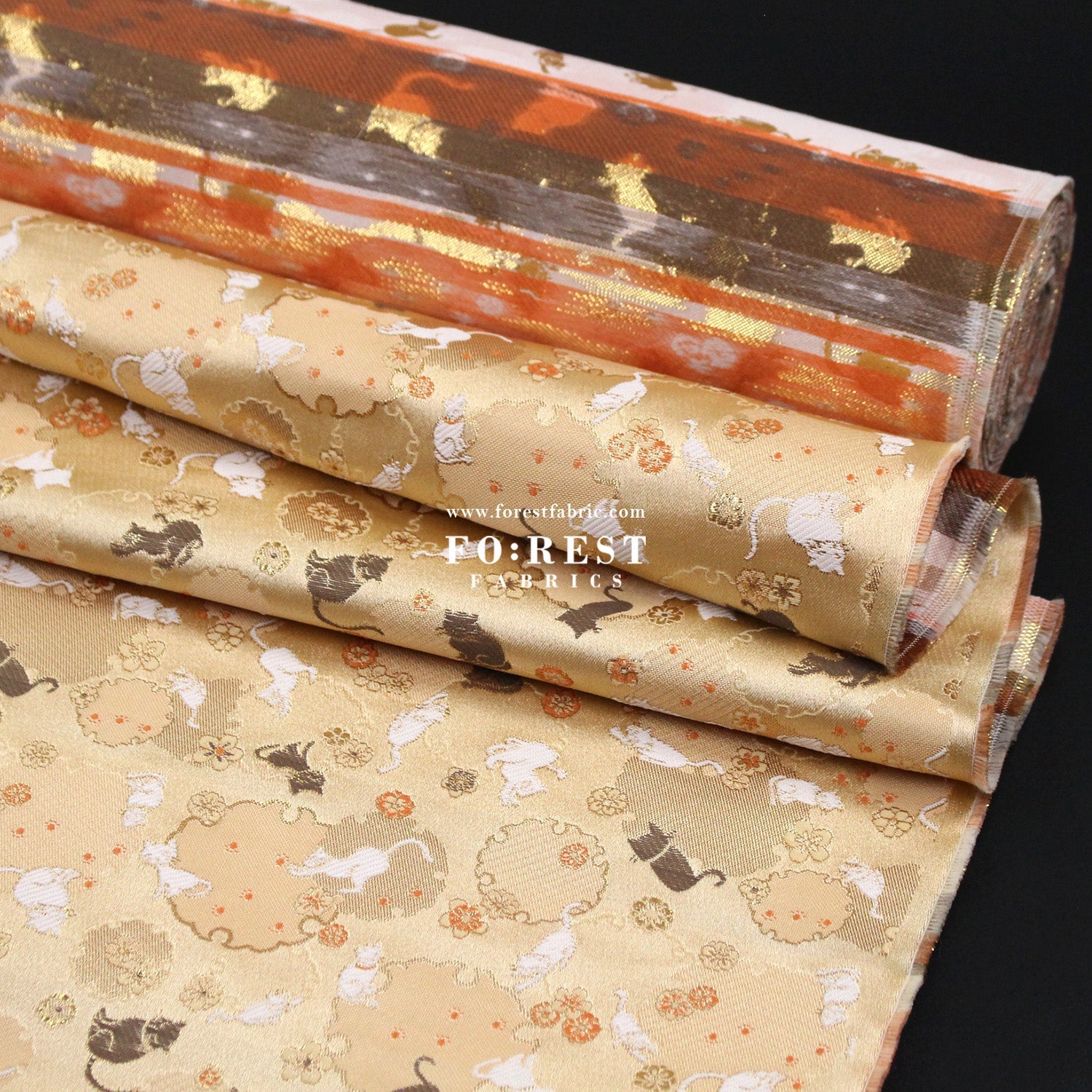 Gold Brocade - Snow Cats fabric Gold - FO:REST Fabric 布恩堂Liberty fabrictana lawnjapanese fabricykk zipper