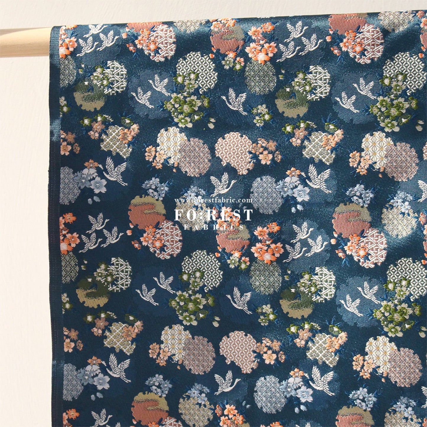 Gold Brocade - Snow Crane 雪輪鶴 fabric Navy - FO:REST Fabric 布恩堂Liberty fabrictana lawnjapanese fabricykk zipper