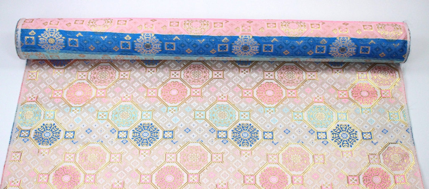 Gold Brocade - 八釜花繋 Snow Pink - FO:REST Fabric 布恩堂Liberty fabrictana lawnjapanese fabricykk zipper