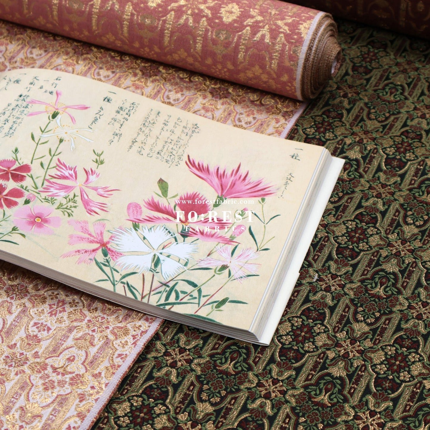 Gold Brocade - Soul of a King fabric - FO:REST Fabric 布恩堂Liberty fabrictana lawnjapanese fabricykk zipper