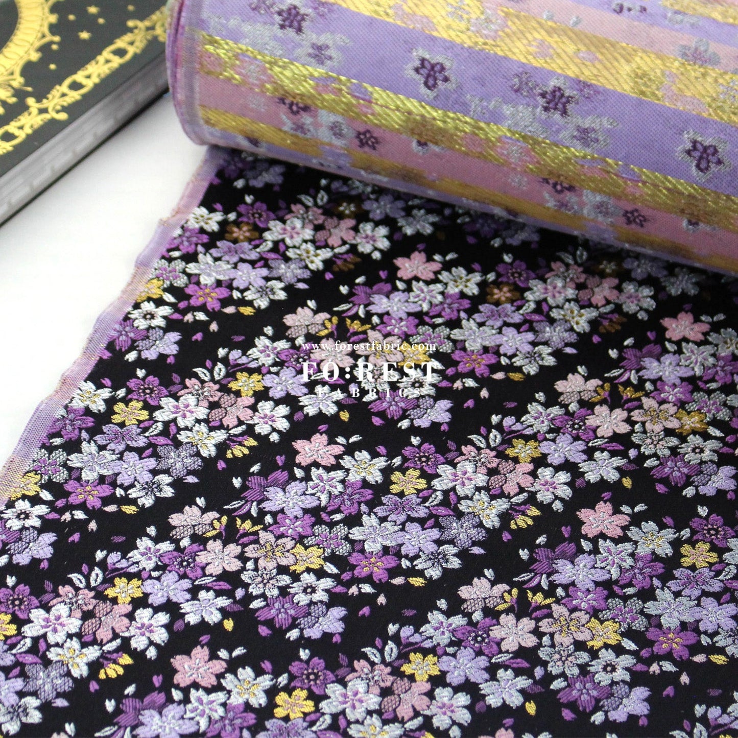 Gold Brocade - sweet Sakura fabric - FO:REST Fabric 布恩堂Liberty fabrictana lawnjapanese fabricykk zipper