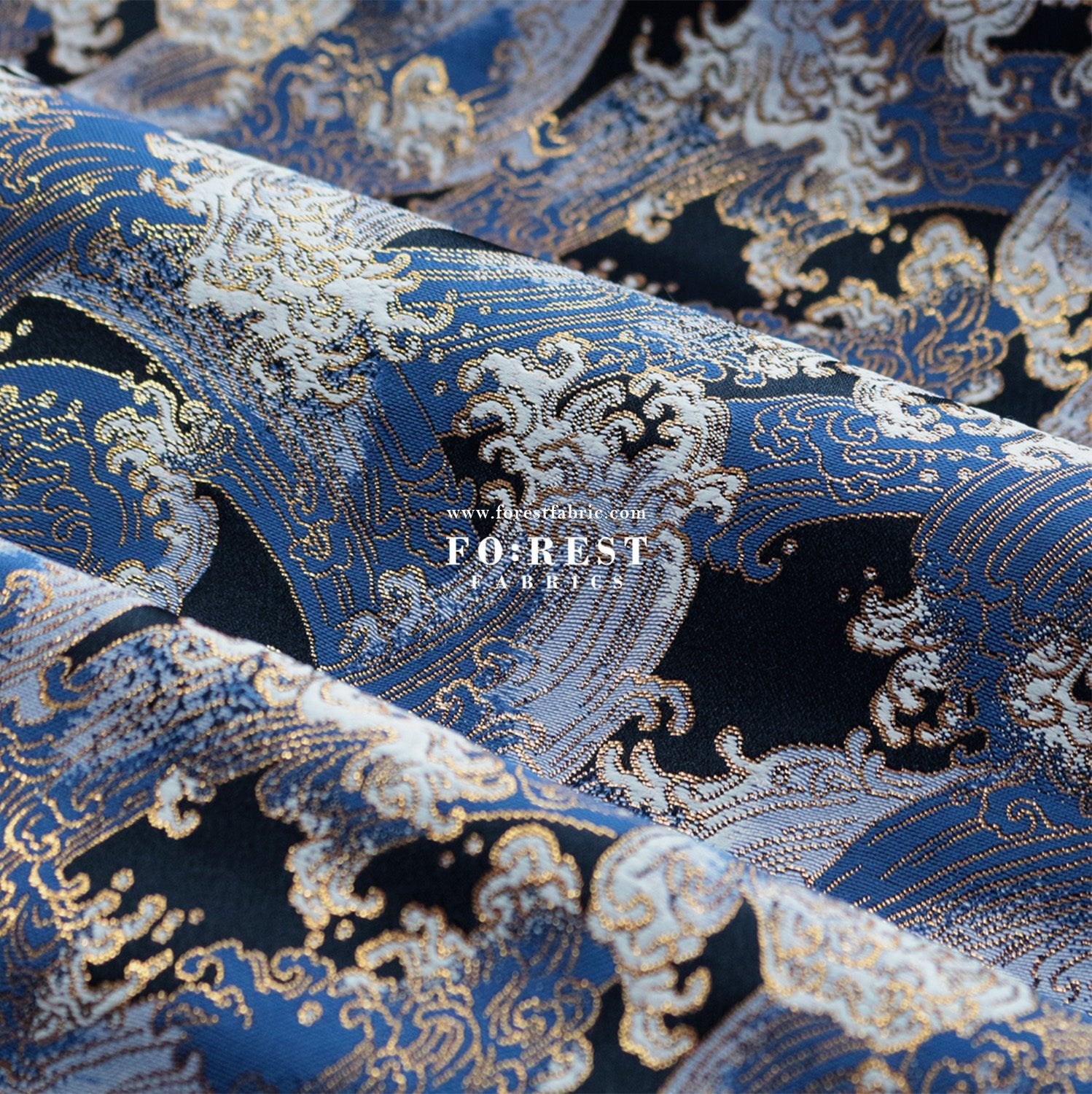 Gold Brocade - The Great Wave沖浪裏 fabric - FO:REST Fabric 布恩堂Liberty fabrictana lawnjapanese fabricykk zipper