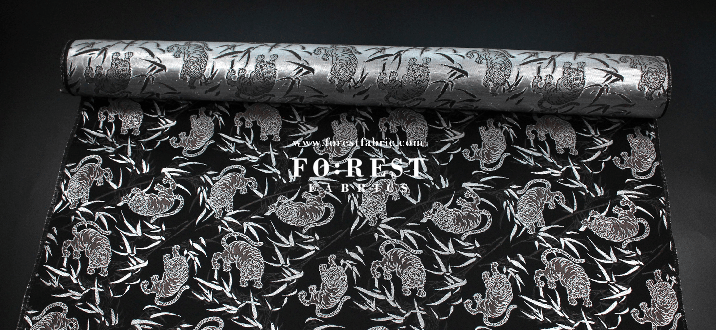 Gold Brocade - Tiger bamboo fabric Silver - FO:REST Fabric 布恩堂Liberty fabrictana lawnjapanese fabricykk zipper