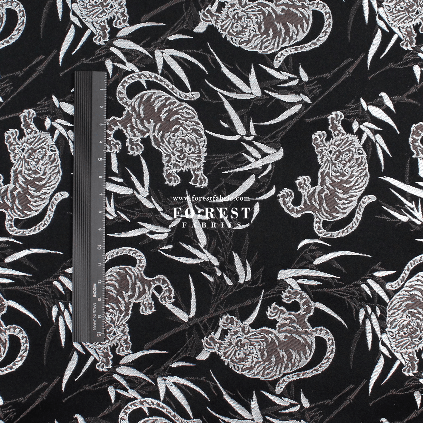 Gold Brocade - Tiger bamboo fabric Silver - FO:REST Fabric 布恩堂Liberty fabrictana lawnjapanese fabricykk zipper