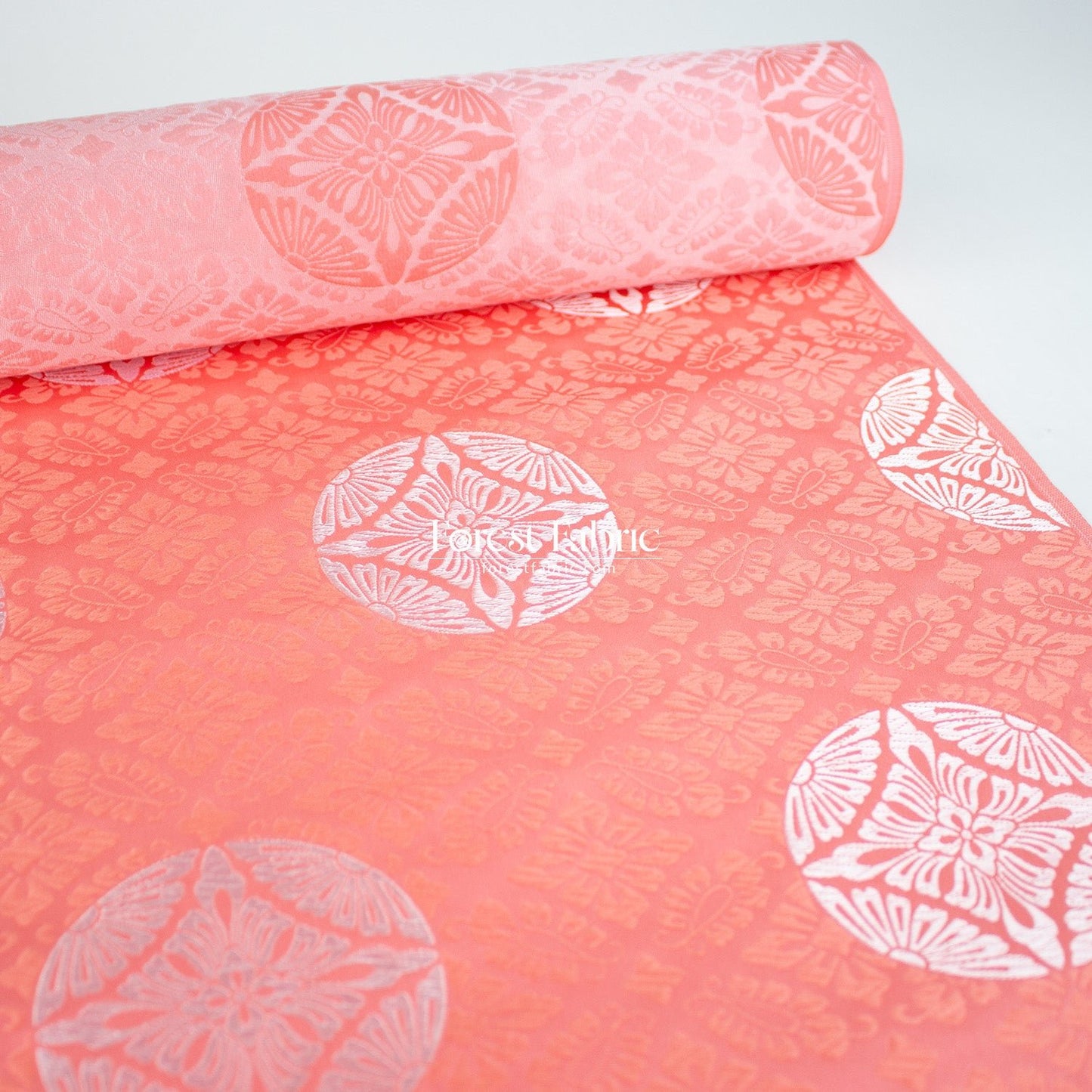 Gold Brocade - Traditional Coral Crest fabric - FO:REST Fabric 布恩堂Liberty fabrictana lawnjapanese fabricykk zipper