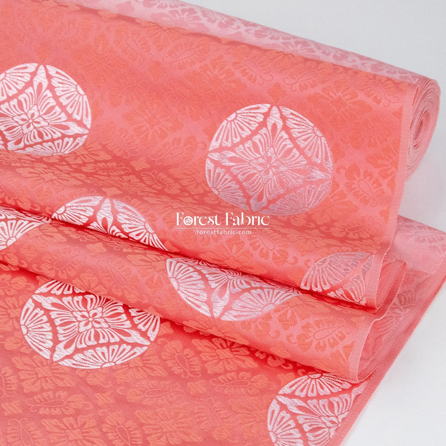 Gold Brocade - Traditional Coral Crest fabric - FO:REST Fabric 布恩堂Liberty fabrictana lawnjapanese fabricykk zipper