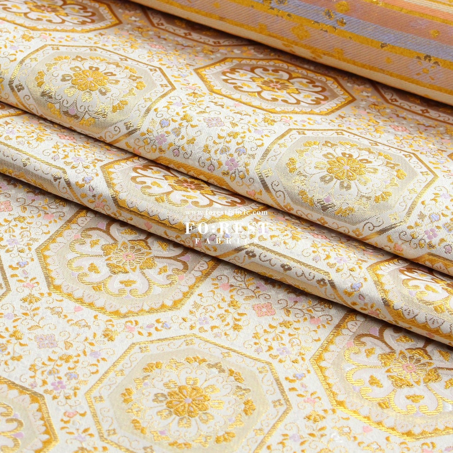 Gold Brocade - 八釜花繋 White - FO:REST Fabric 布恩堂Liberty fabrictana lawnjapanese fabricykk zipper