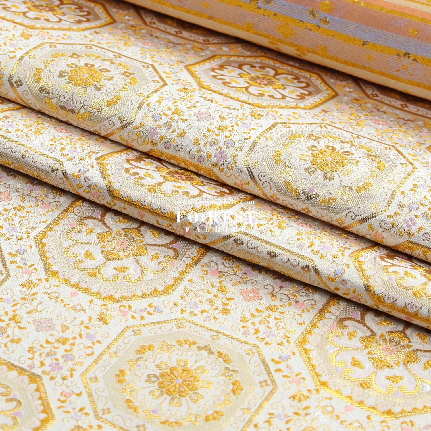 Gold Brocade - 八釜花繋 White - FO:REST Fabric 布恩堂Liberty fabrictana lawnjapanese fabricykk zipper