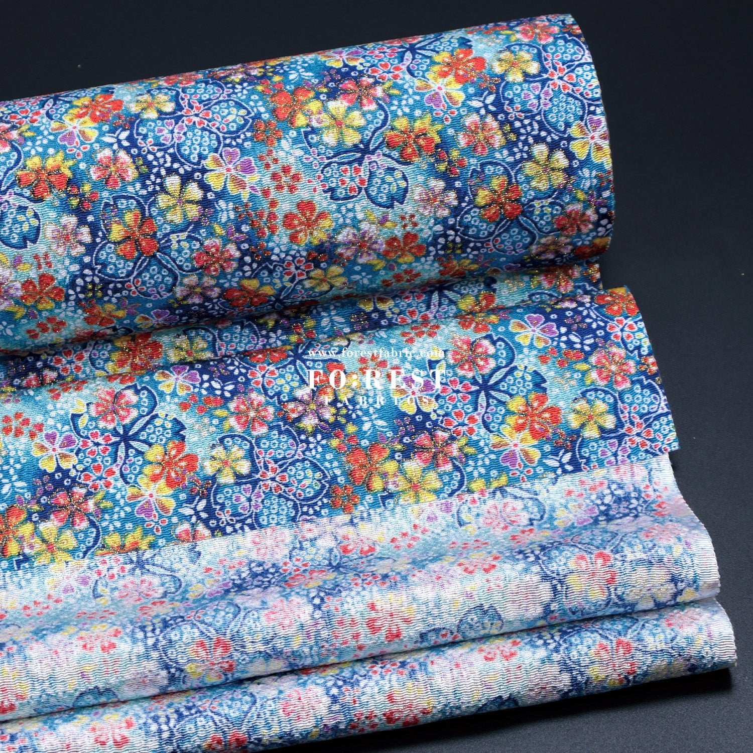 Ichikoshi crepe - Sakura fabric 1 - FO:REST Fabric 布恩堂Liberty fabrictana lawnjapanese fabricykk zipper