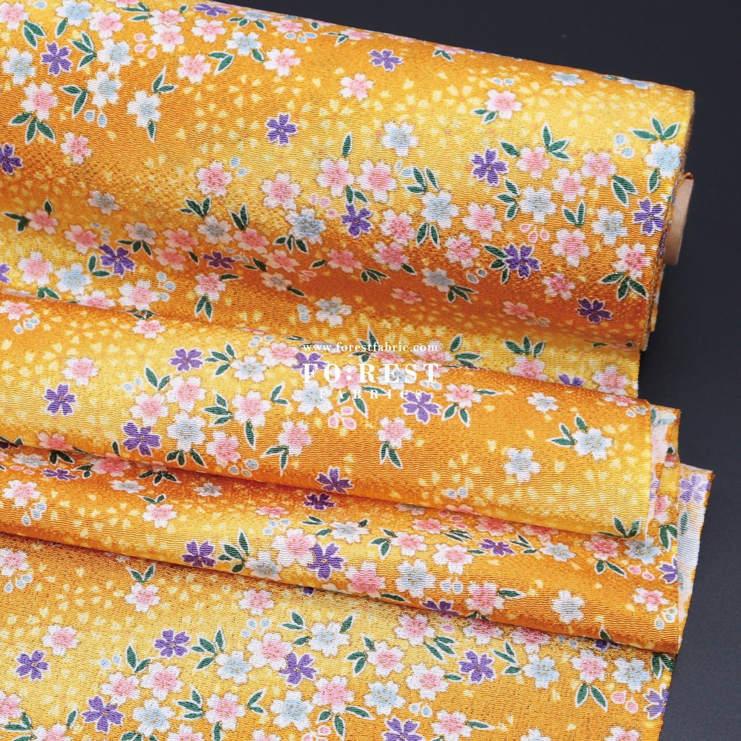 Ichikoshi crepe - Sakura fabric 7 - FO:REST Fabric 布恩堂Liberty fabrictana lawnjapanese fabricykk zipper