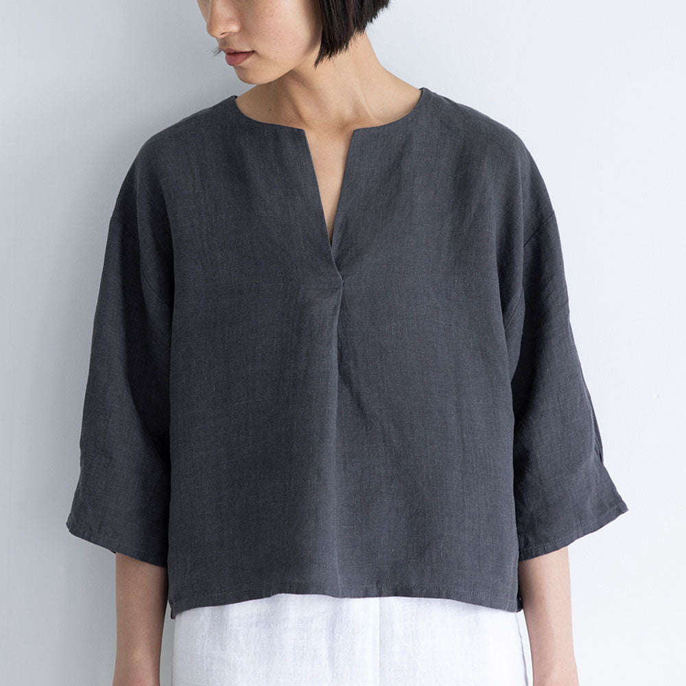 Ladies Paper pattern for Double-tuck pullover - FO:REST Fabric 布恩堂Liberty fabric#tana lawn#japanese fabric#ykk zipper#