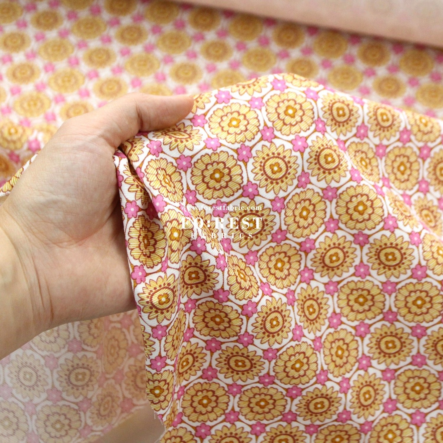 Liberty of London (28w Corduroy Fabric) - Inez Mio - FO:REST Fabric 布恩堂Liberty fabrictana lawnjapanese fabricykk zipper