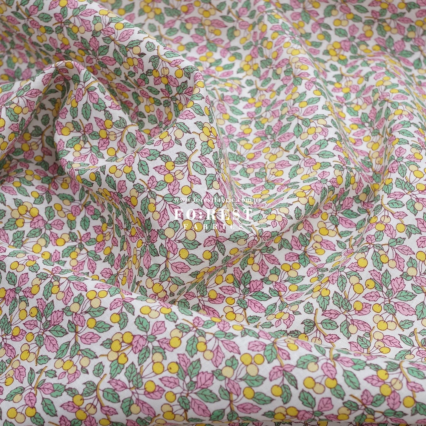 Liberty of London (Augusta Linen Fabric) - Colleen's Orchard - FO:REST Fabric 布恩堂Liberty fabrictana lawnjapanese fabricykk zipper