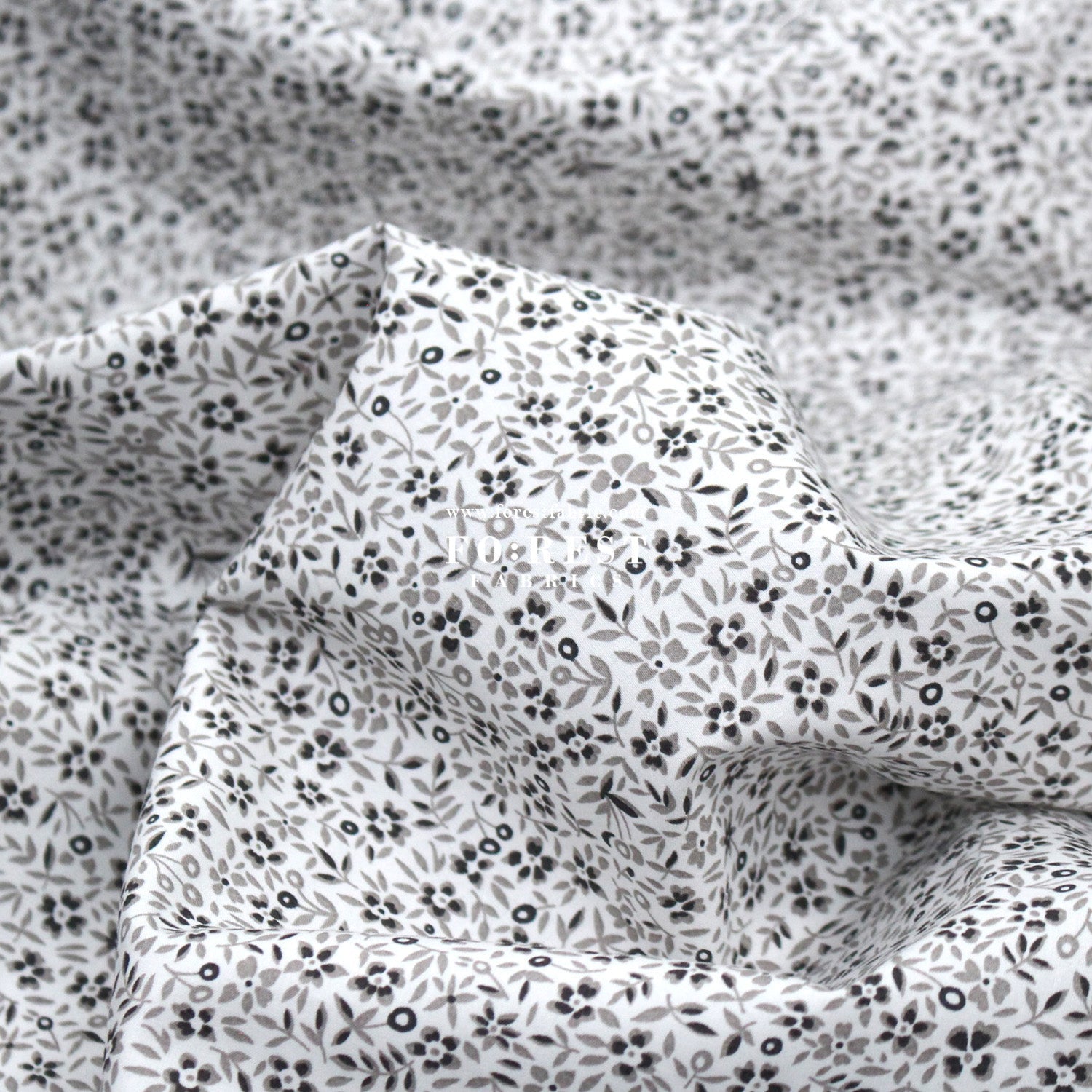 Liberty of London (Cotton Poplin Fabric) - INDI - FO:REST Fabric 布恩堂Liberty fabrictana lawnjapanese fabricykk zipper