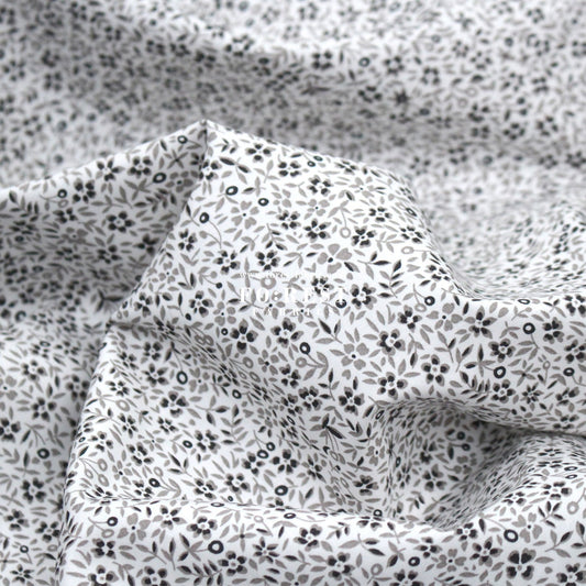 Liberty of London (Cotton Poplin Fabric) - INDI - FO:REST Fabric 布恩堂Liberty fabrictana lawnjapanese fabricykk zipper