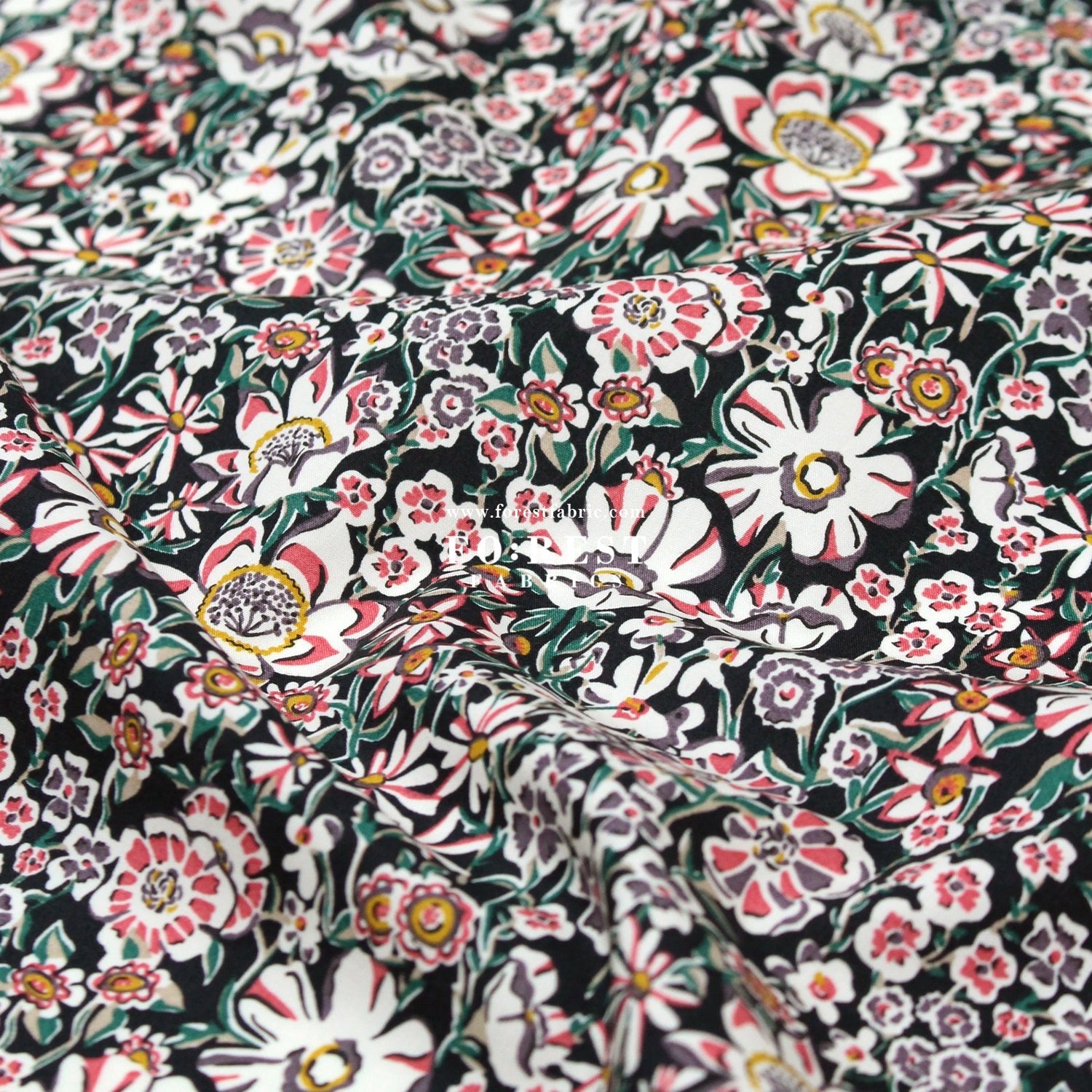 Liberty of London (Cotton Poplin Fabric) - White garden A - FO:REST Fabric 布恩堂Liberty fabrictana lawnjapanese fabricykk zipper