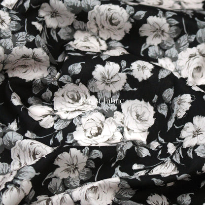 Liberty of London (Cotton Tana Lawn Fabric) - Carline Rose - FO:REST Fabric 布恩堂Liberty fabrictana lawnjapanese fabricykk zipper