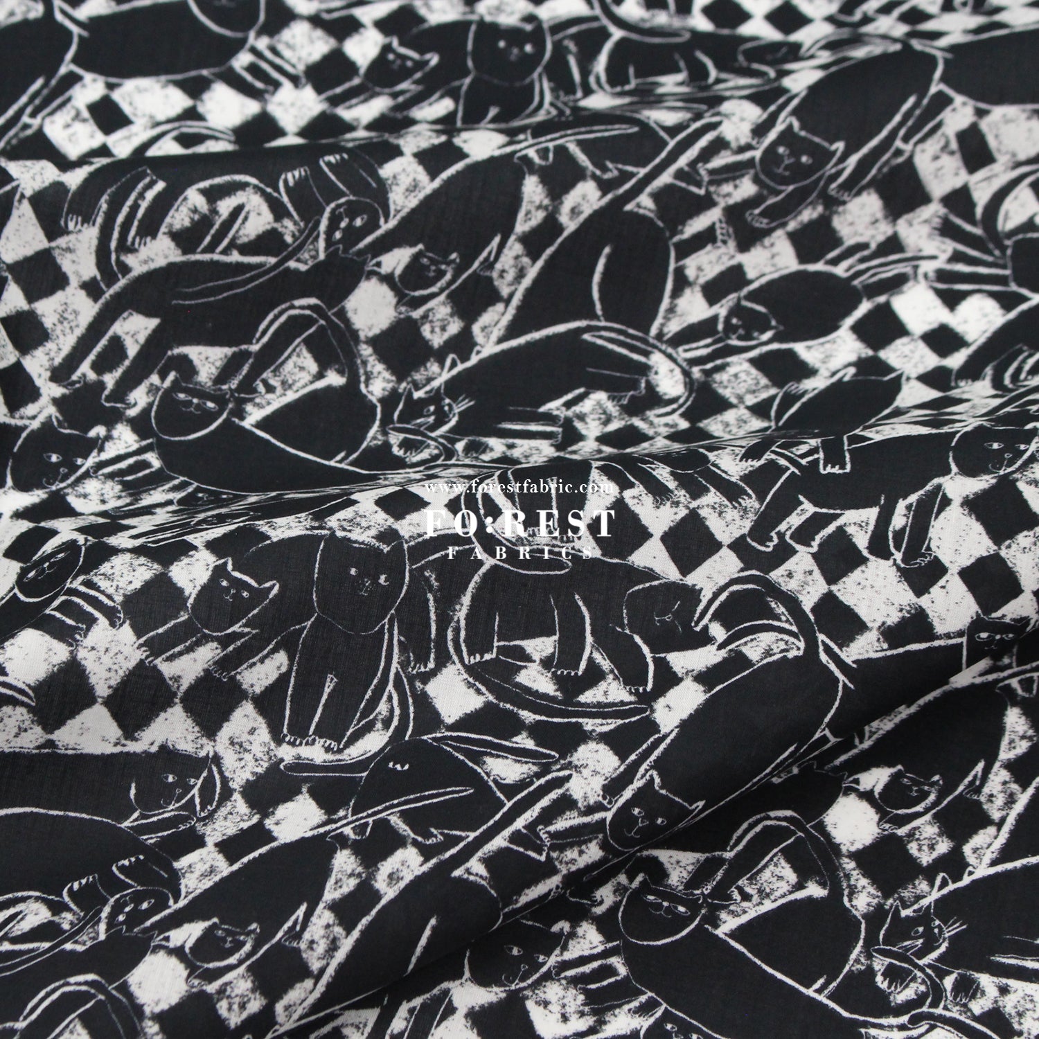 Liberty of London (Cotton Tana Lawn Fabric) - Catnap - FO:REST Fabric 布恩堂Liberty fabrictana lawnjapanese fabricykk zipper