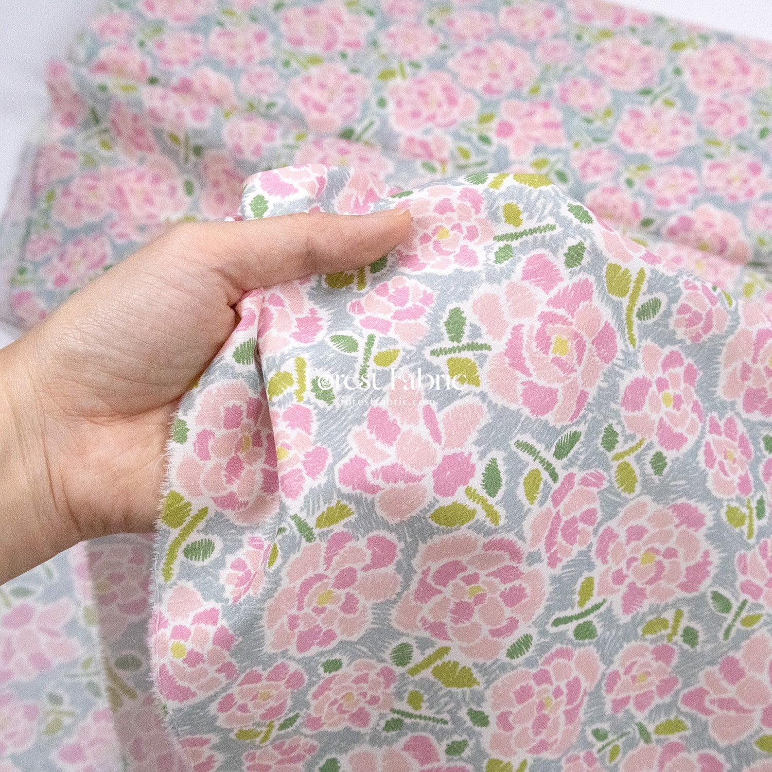 Liberty of London (Cotton Tana Lawn Fabric) - Charleston Posy - FO:REST Fabric 布恩堂Liberty fabrictana lawnjapanese fabricykk zipper