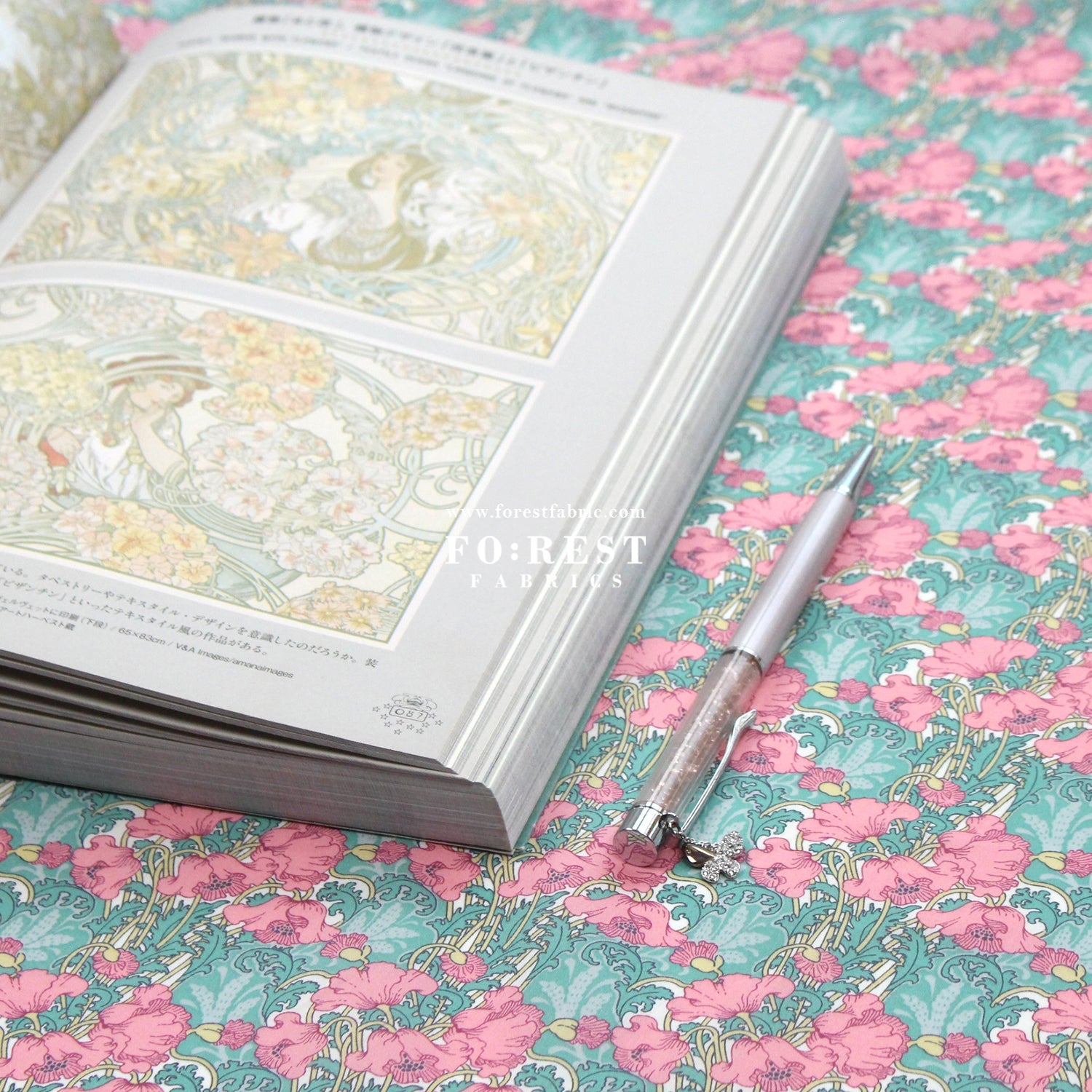 Liberty of London (Cotton Tana Lawn Fabric) - Clementina - FO:REST Fabric 布恩堂Liberty fabrictana lawnjapanese fabricykk zipper