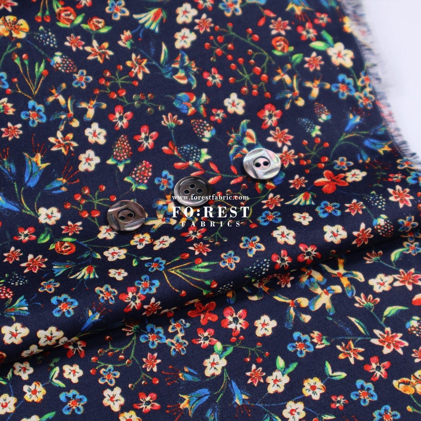 Liberty of London (Cotton Tana Lawn Fabric) - Donna leigh - FO:REST Fabric 布恩堂Liberty fabrictana lawnjapanese fabricykk zipper