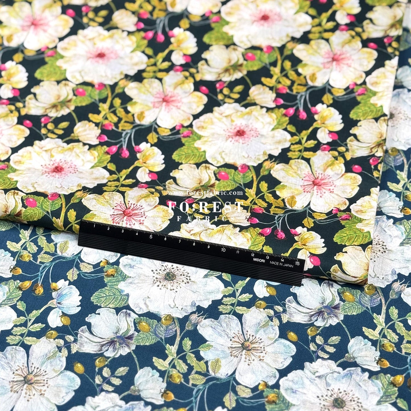 Liberty of London (Cotton Tana Lawn Fabric) - Dorset Rose - FO:REST Fabric 布恩堂Liberty fabrictana lawnjapanese fabricykk zipper