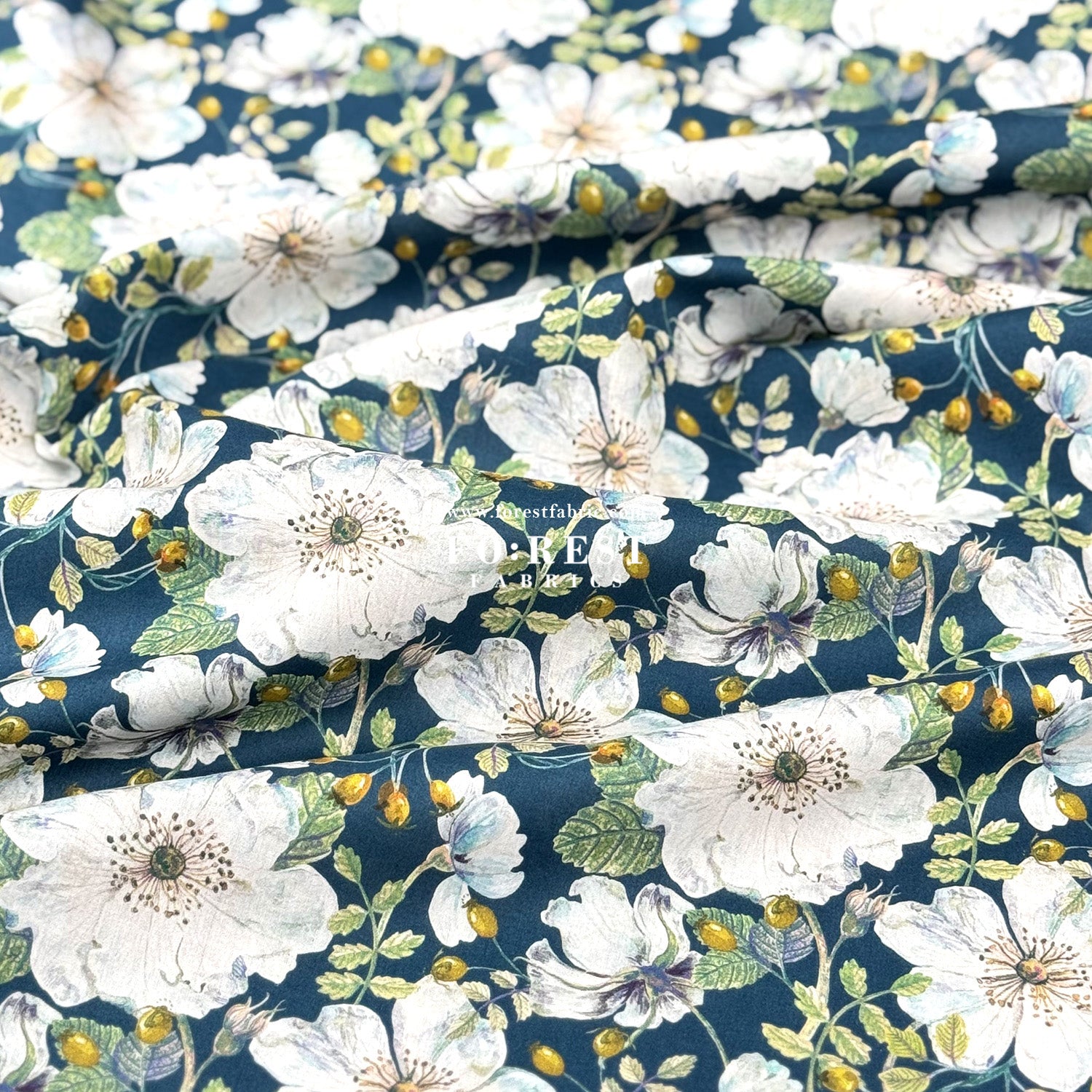 Liberty of London (Cotton Tana Lawn Fabric) - Dorset Rose - FO:REST Fabric 布恩堂Liberty fabrictana lawnjapanese fabricykk zipper