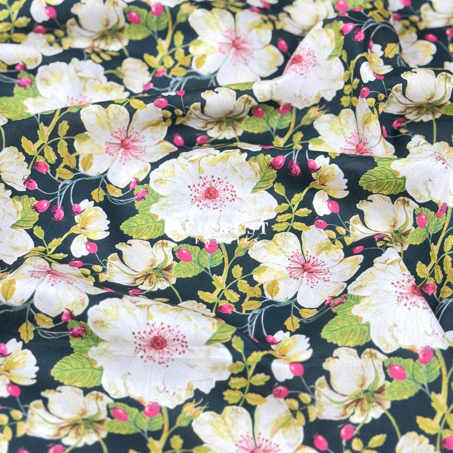Liberty of London (Cotton Tana Lawn Fabric) - Dorset Rose - FO:REST Fabric 布恩堂Liberty fabrictana lawnjapanese fabricykk zipper
