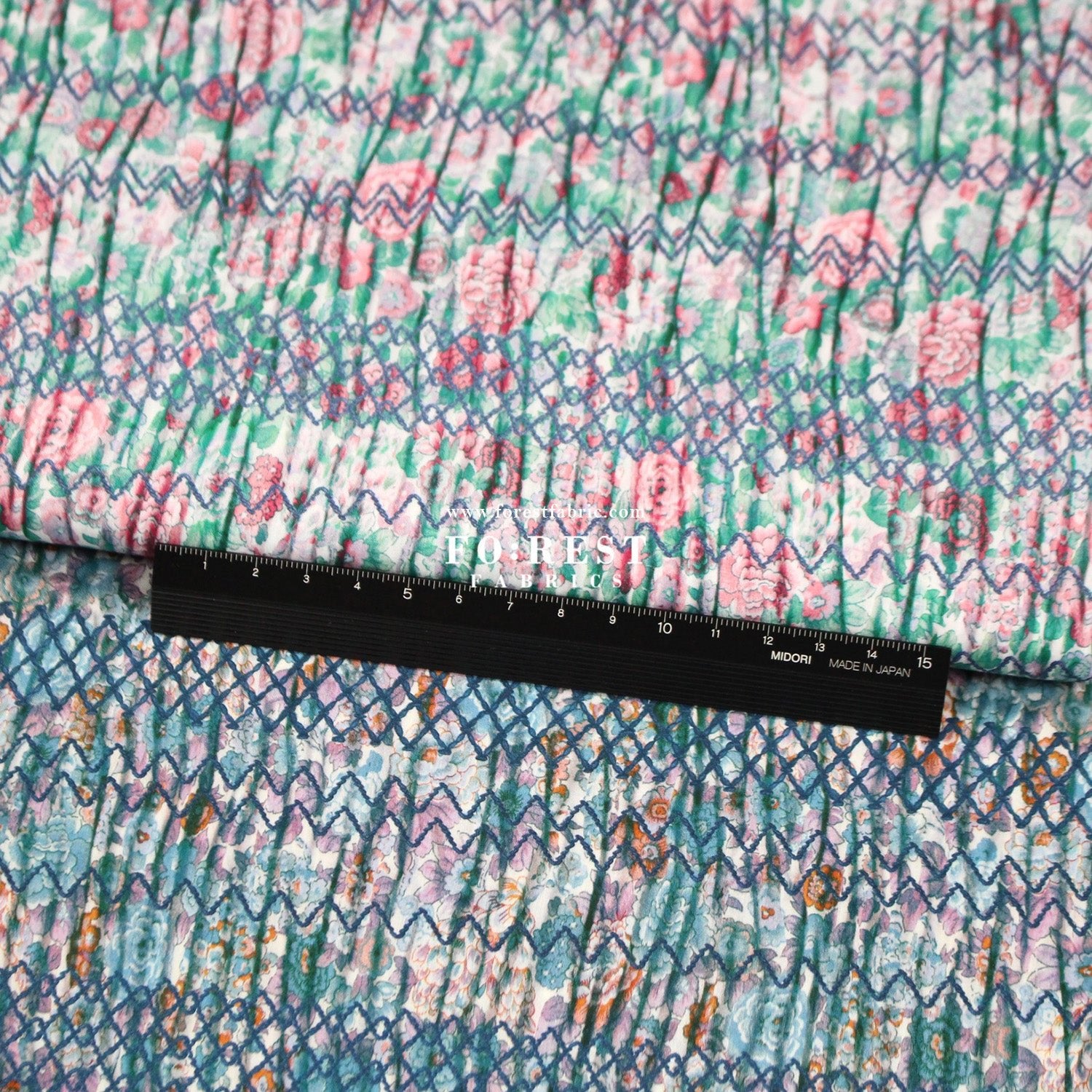 Liberty of London (Cotton Tana Lawn Fabric) - Elysian Smock - FO:REST Fabric 布恩堂Liberty fabrictana lawnjapanese fabricykk zipper