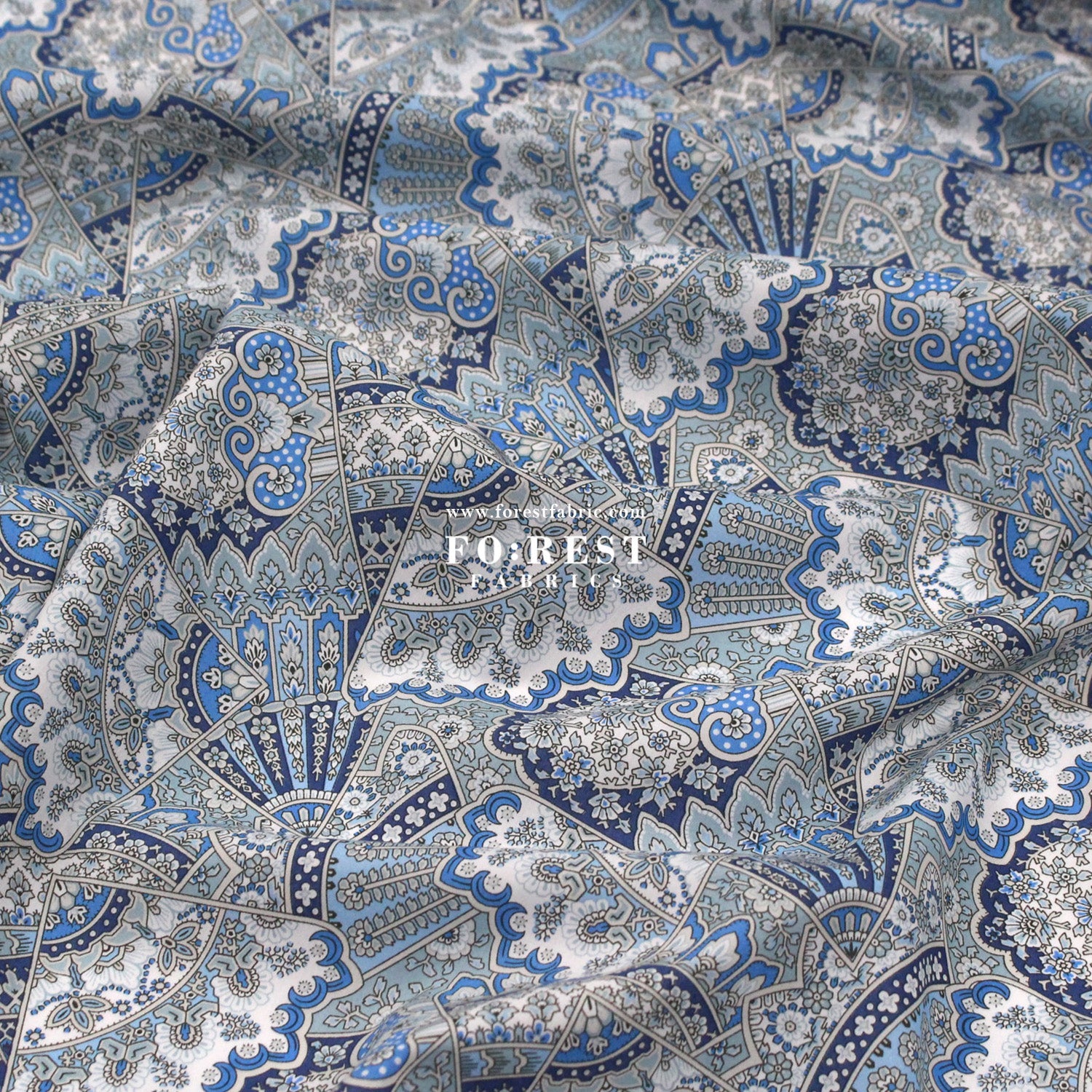 Liberty of London (Cotton Tana Lawn Fabric) - Emporium - FO:REST Fabric 布恩堂Liberty fabrictana lawnjapanese fabricykk zipper