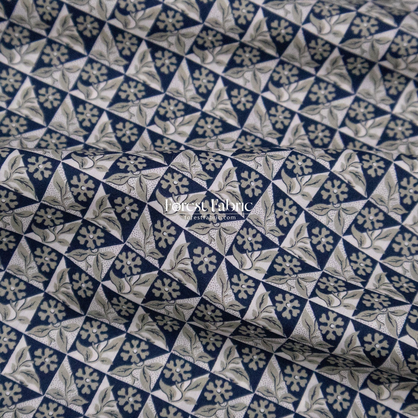 Liberty of London (Cotton Tana Lawn Fabric) - Equinox - FO:REST Fabric 布恩堂Liberty fabrictana lawnjapanese fabricykk zipper