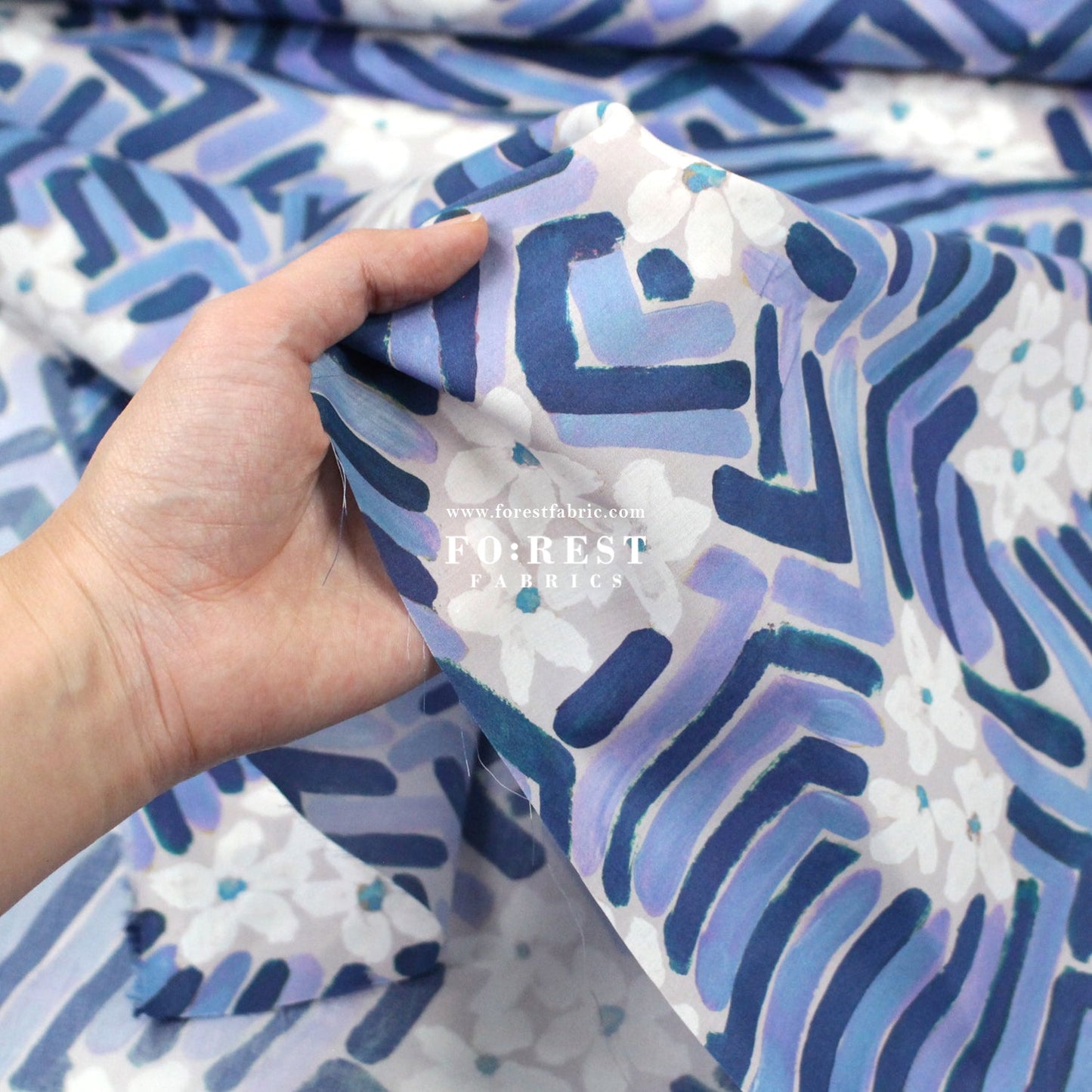 Liberty of London (Cotton Tana Lawn Fabric) - Flower Portrait B - FO:REST Fabric 布恩堂Liberty fabrictana lawnjapanese fabricykk zipper