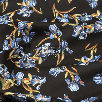 Liberty of London (Cotton Tana Lawn Fabric) - French iris B - FO:REST Fabric 布恩堂Liberty fabrictana lawnjapanese fabricykk zipper
