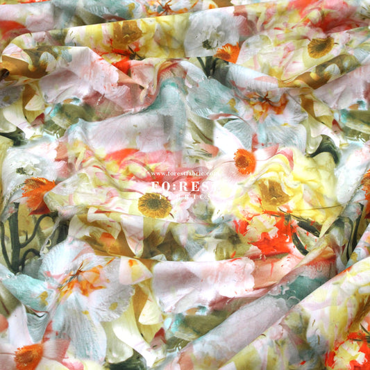 Liberty of London (Cotton Tana Lawn Fabric) - Frozen in Time C - FO:REST Fabric 布恩堂Liberty fabrictana lawnjapanese fabricykk zipper