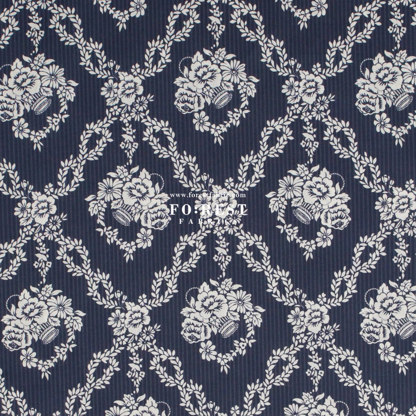 Liberty of London (Cotton Tana Lawn Fabric) - Garland Hampers C - FO:REST Fabric 布恩堂Liberty fabrictana lawnjapanese fabricykk zipper
