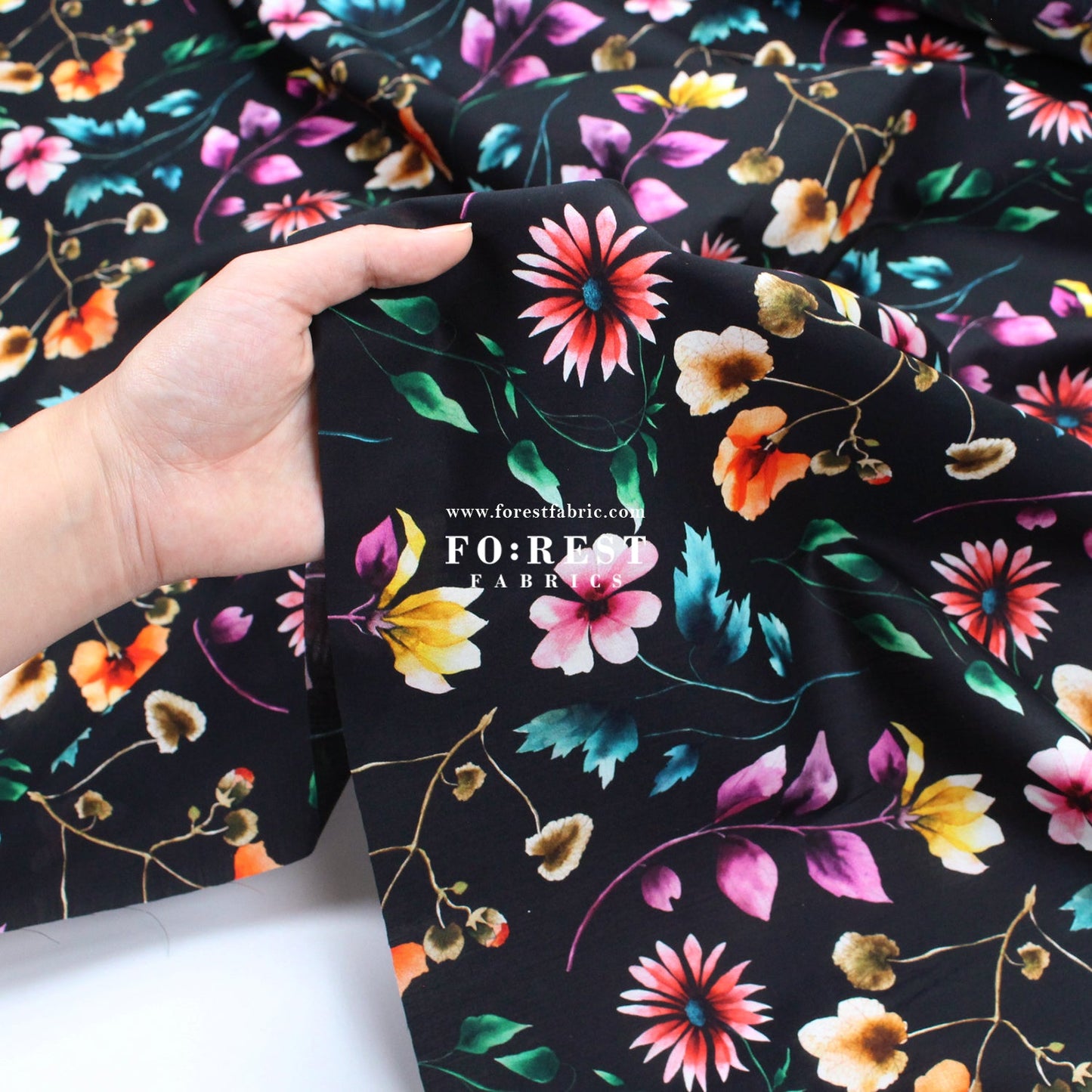 Liberty of London (Cotton Tana Lawn Fabric) - Herbarium A - FO:REST Fabric 布恩堂Liberty fabrictana lawnjapanese fabricykk zipper