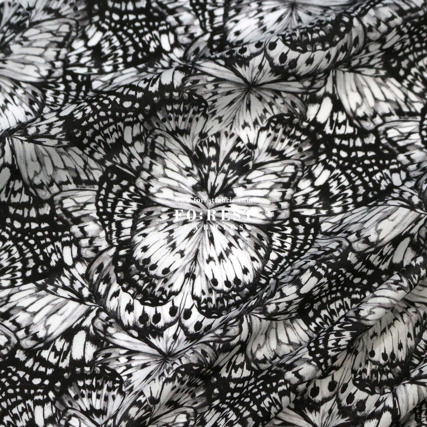 Liberty of London (Cotton Tana Lawn Fabric) - Kaleidoscope - FO:REST Fabric 布恩堂Liberty fabrictana lawnjapanese fabricykk zipper