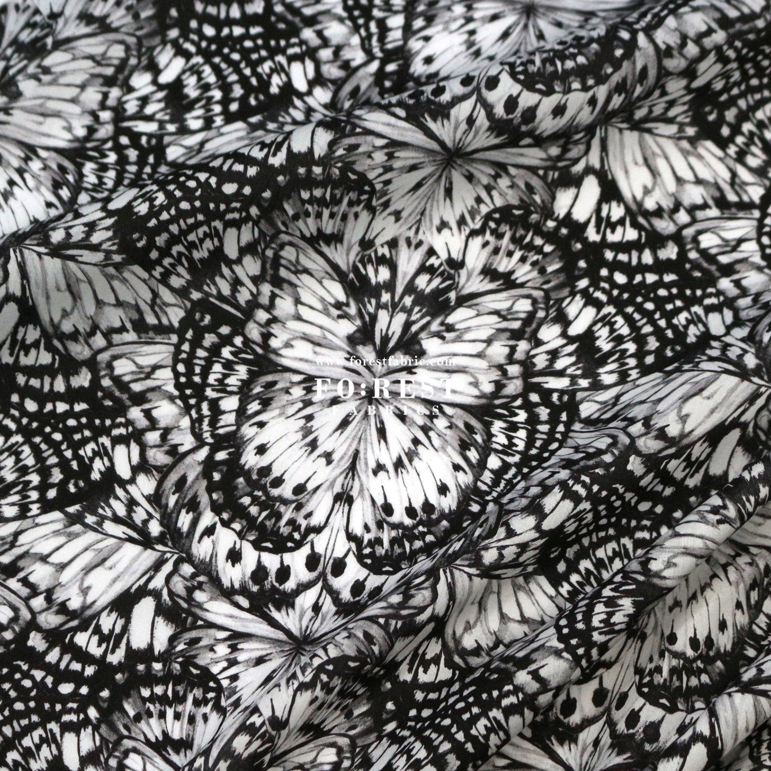 Liberty of London (Cotton Tana Lawn Fabric) - Kaleidoscope - FO:REST Fabric 布恩堂Liberty fabrictana lawnjapanese fabricykk zipper
