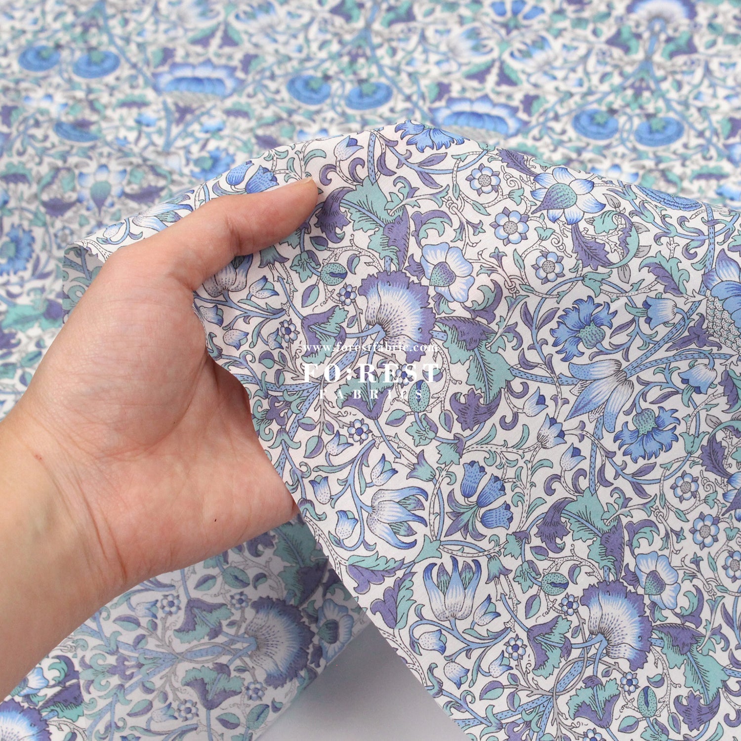 Liberty of London (Cotton Tana Lawn Fabric) - LODDEN G - FO:REST Fabric 布恩堂Liberty fabrictana lawnjapanese fabricykk zipper