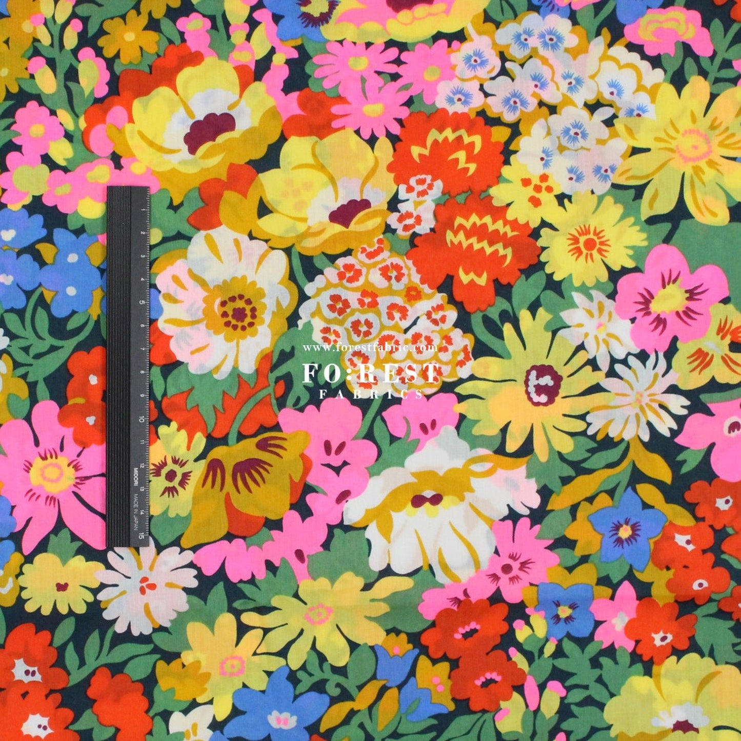 Liberty of London (Cotton Tana Lawn Fabric) - Lord Thorpe - FO:REST Fabric 布恩堂Liberty fabrictana lawnjapanese fabricykk zipper