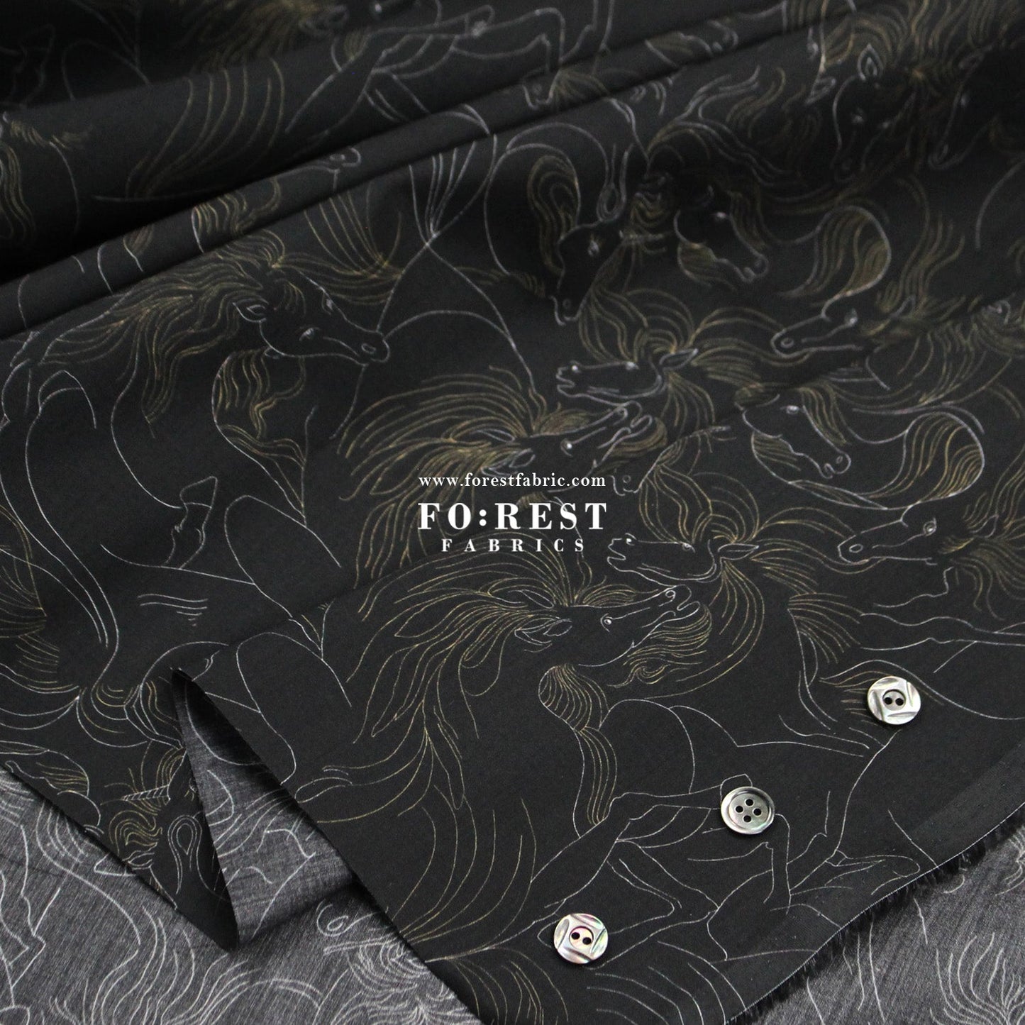 Liberty of London (Cotton Tana Lawn Fabric) - NAZ Horse - FO:REST Fabric 布恩堂Liberty fabrictana lawnjapanese fabricykk zipper