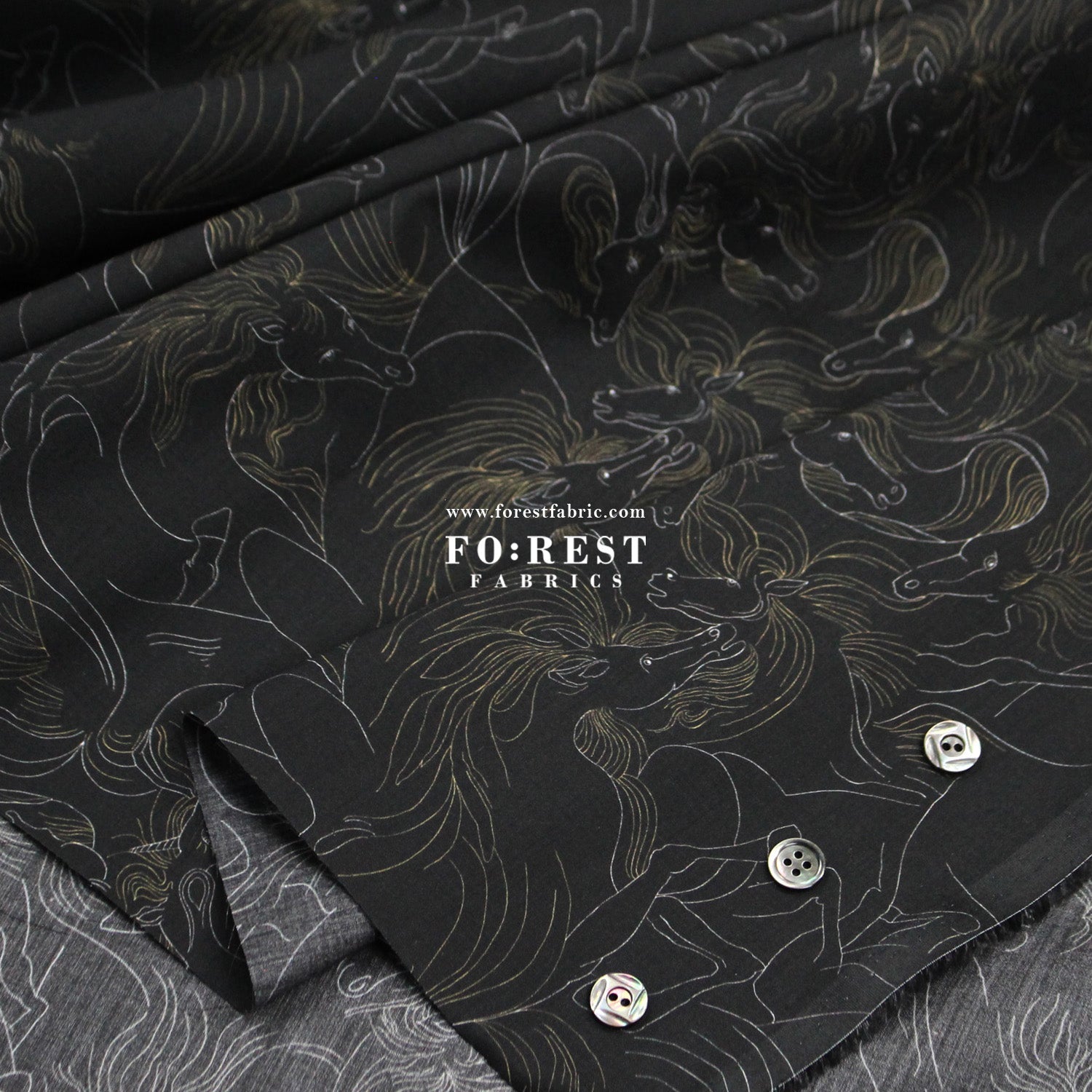 Liberty of London (Cotton Tana Lawn Fabric) - NAZ Horse - FO:REST Fabric 布恩堂Liberty fabrictana lawnjapanese fabricykk zipper
