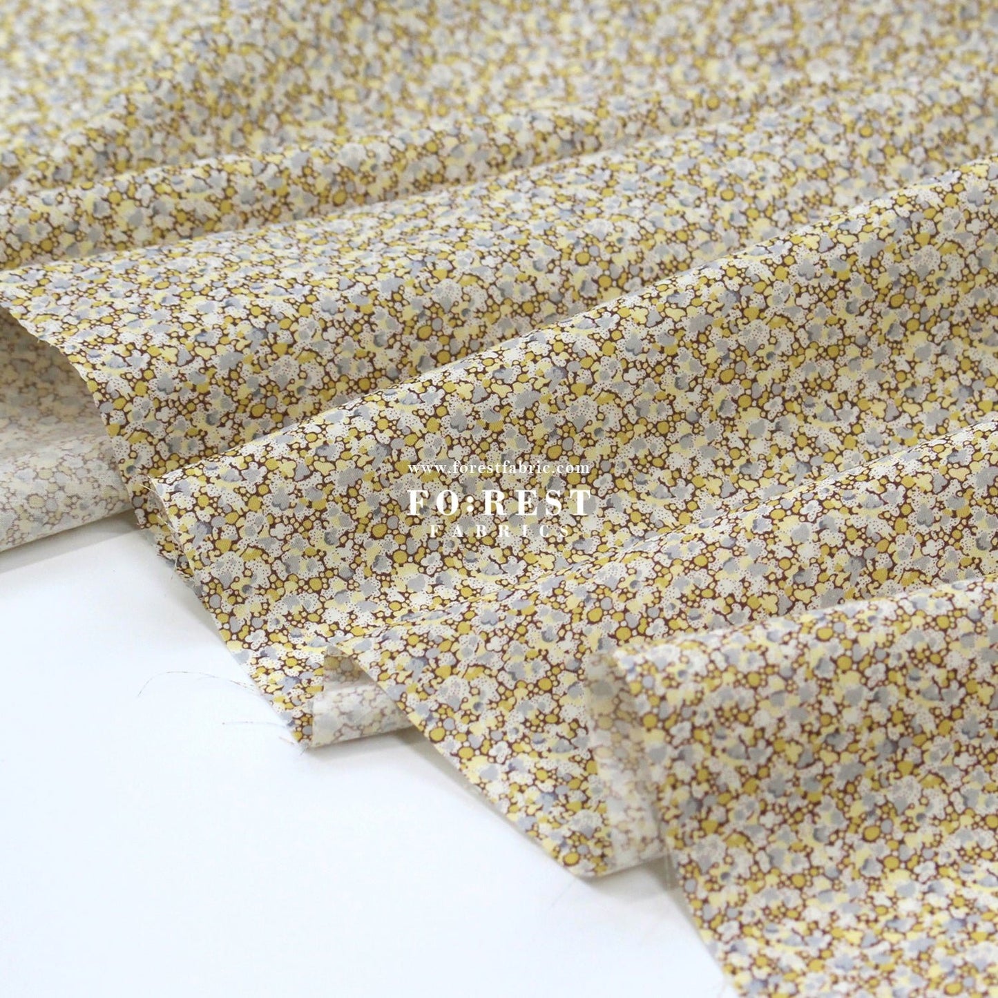 Liberty of London (Cotton Tana Lawn Fabric) - Pepper V - FO:REST Fabric 布恩堂Liberty fabrictana lawnjapanese fabricykk zipper