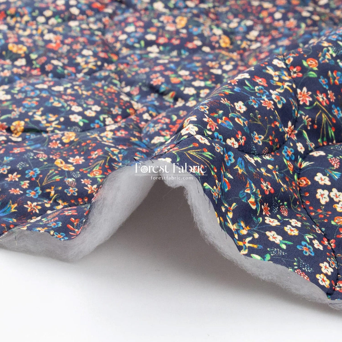 Liberty of London (Cotton Tana Lawn Fabric) - Quilted Donna leigh Bespoke - FO:REST Fabric 布恩堂Liberty fabric#tana lawn#japanese fabric#ykk zipper#