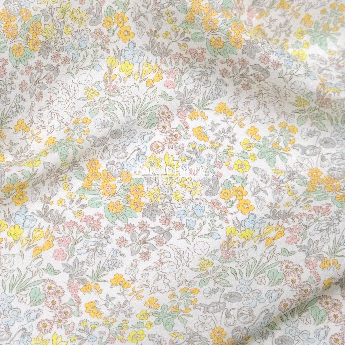Liberty of London (Cotton Tana Lawn Fabric) - Spring Flowers - FO:REST Fabric 布恩堂Liberty fabrictana lawnjapanese fabricykk zipper