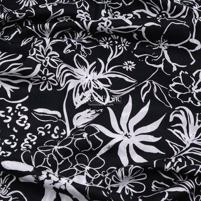 Liberty of London (Cotton Tana Lawn Fabric) - Studio Florals - FO:REST Fabric 布恩堂Liberty fabrictana lawnjapanese fabricykk zipper